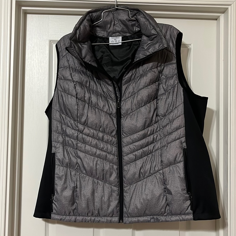 NWOT CHAMPION SIZE 3XL FLEECE women’s  FLEECE VEST NEW CHAMPION DOWN VEST
